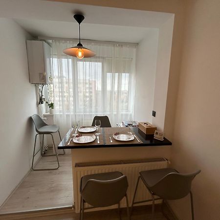 Luxury Studios - Soarelui 10 Brasov Bagian luar foto